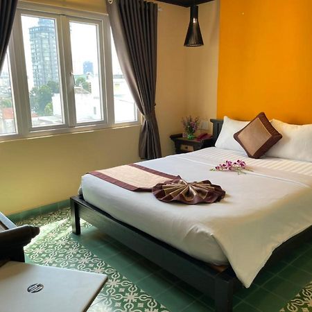 Ipeace Hotel - Bui Vien Walking Street Ho Chi Minh City Exterior photo