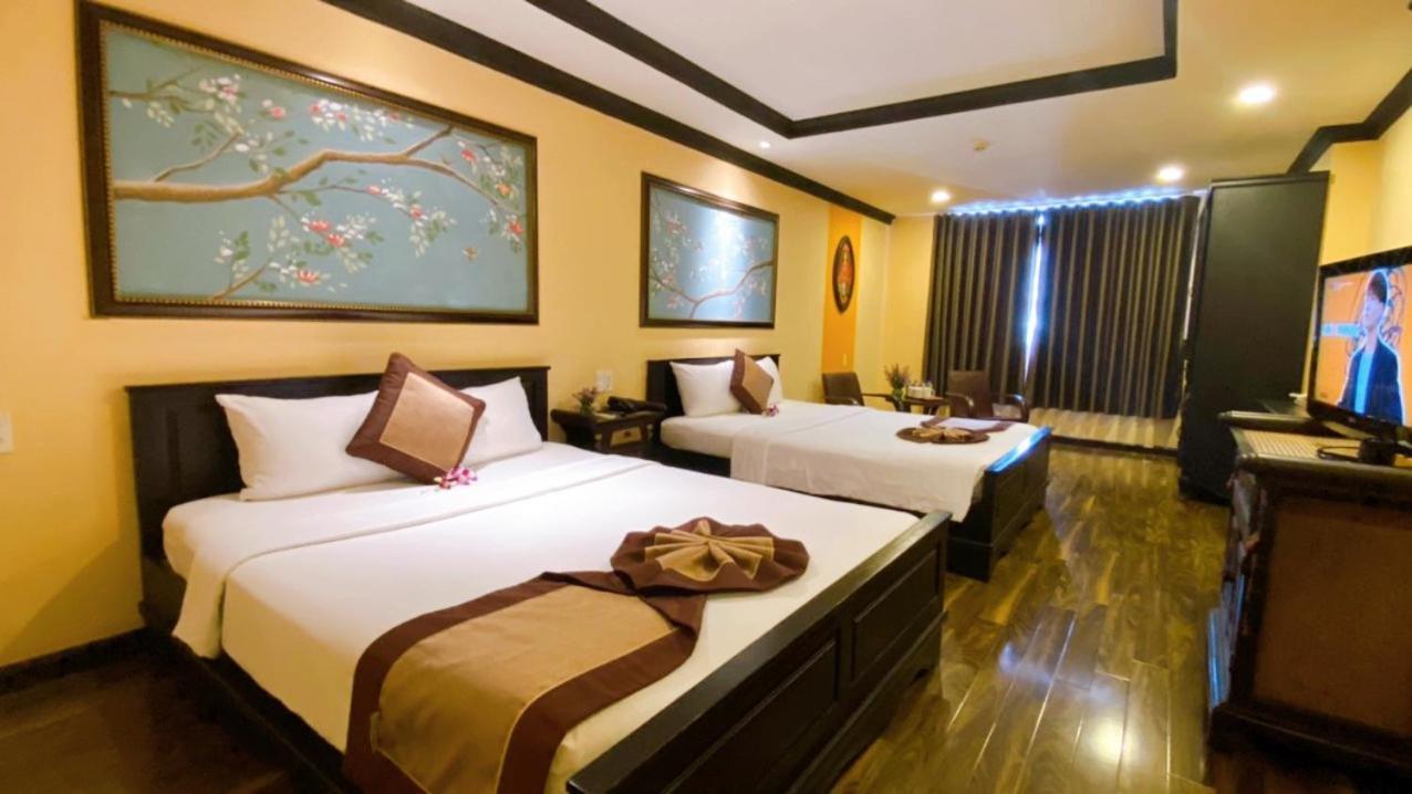 Ipeace Hotel - Bui Vien Walking Street Ho Chi Minh City Exterior photo